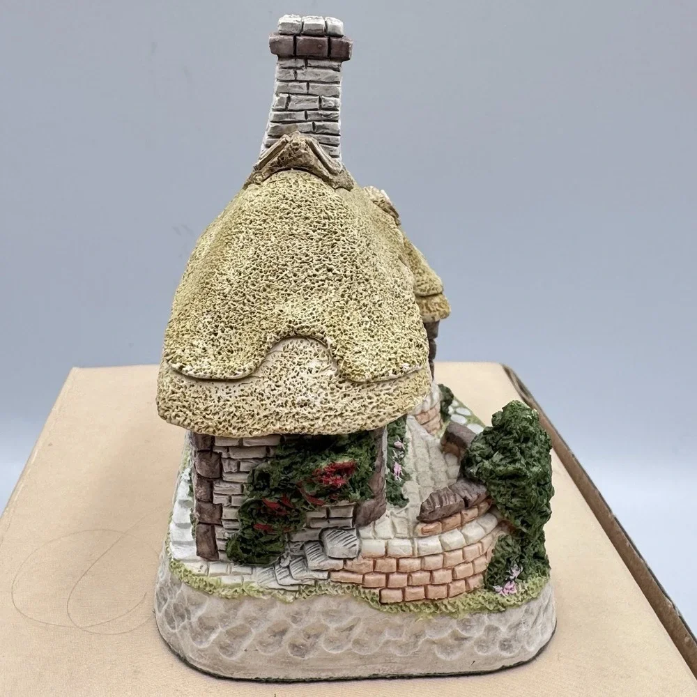 Vintage David‎ Winter Glebe Cottage Miniature Figurine 1993 Village House w/ Box